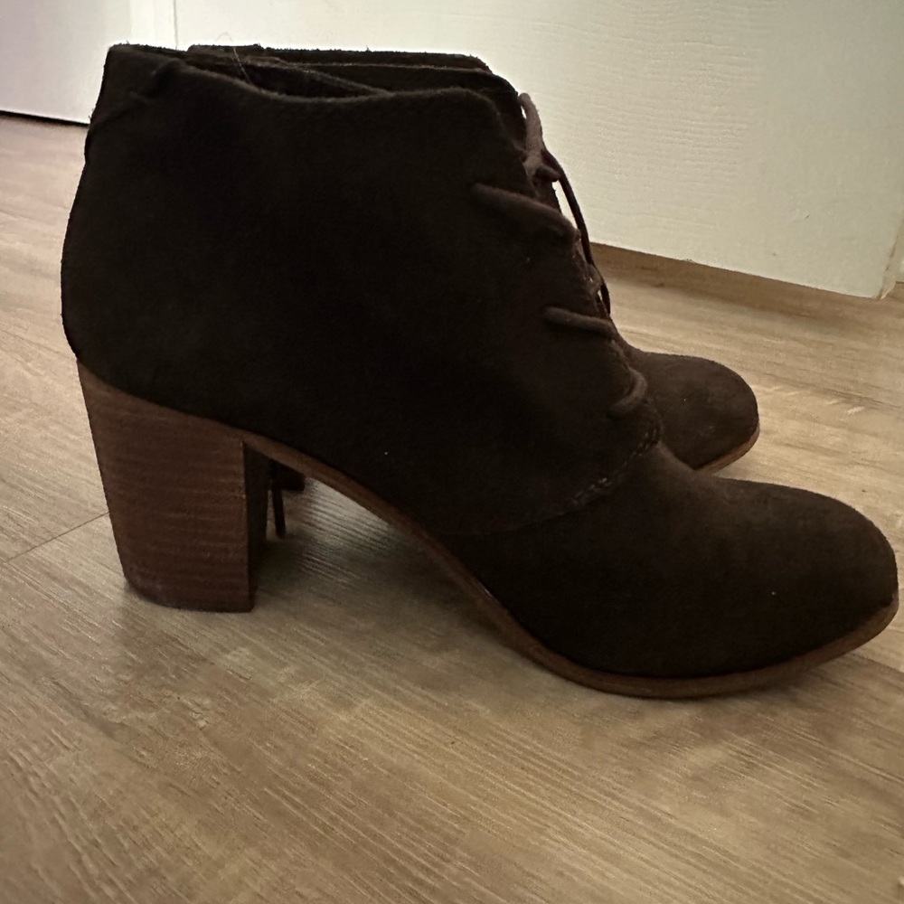 TOMS women’s size 10 bootie